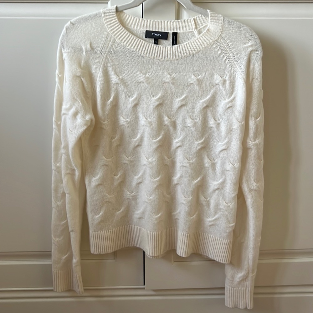Theory 100% cashmere sweater